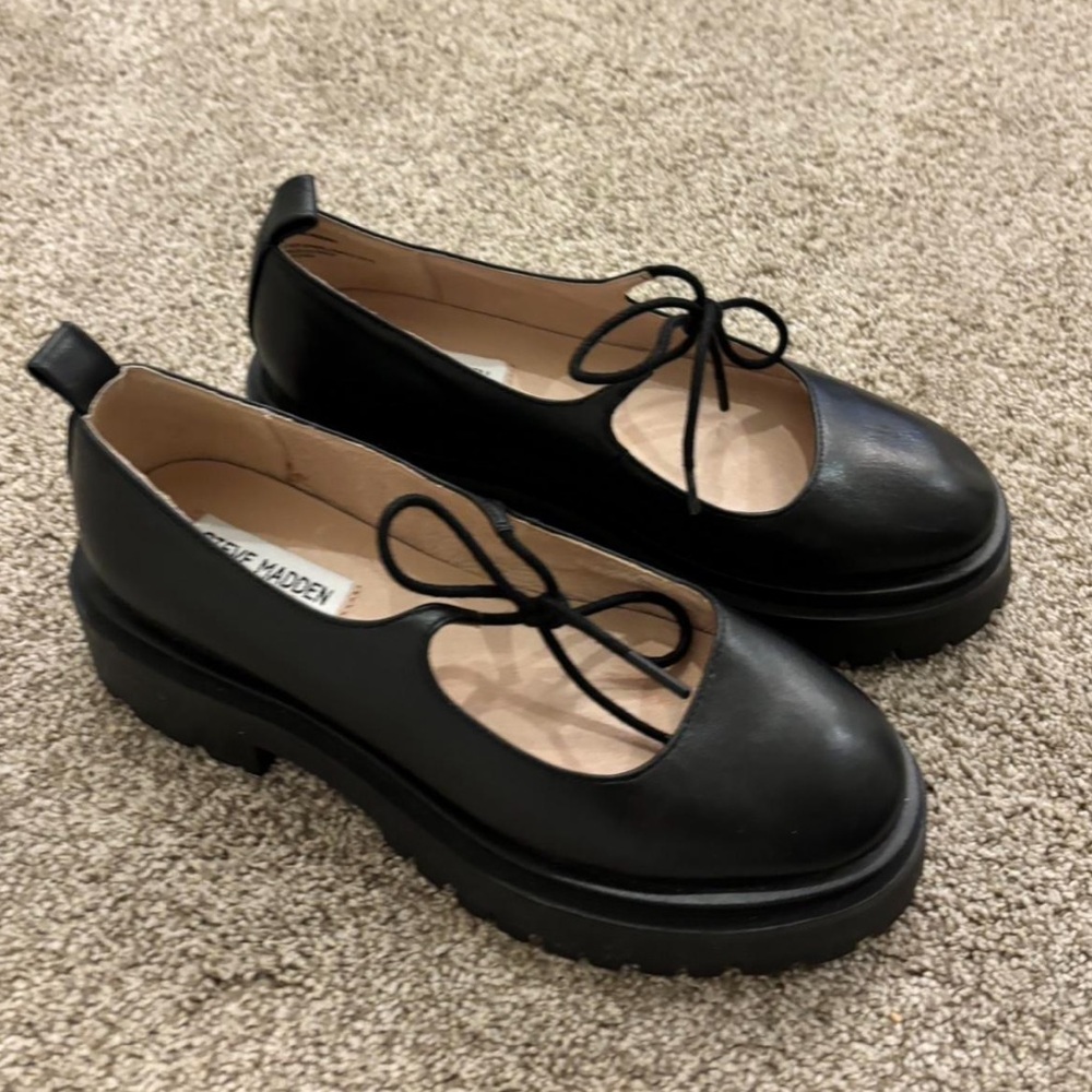 Steve Madden Landon Mary Janes chunky lug sole with bow tie